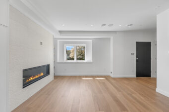 #1 - 1860 Moore Avenue